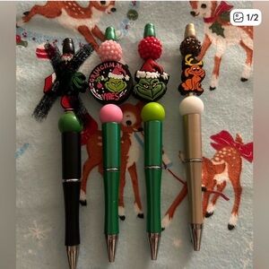 Grinch lover pens pick one